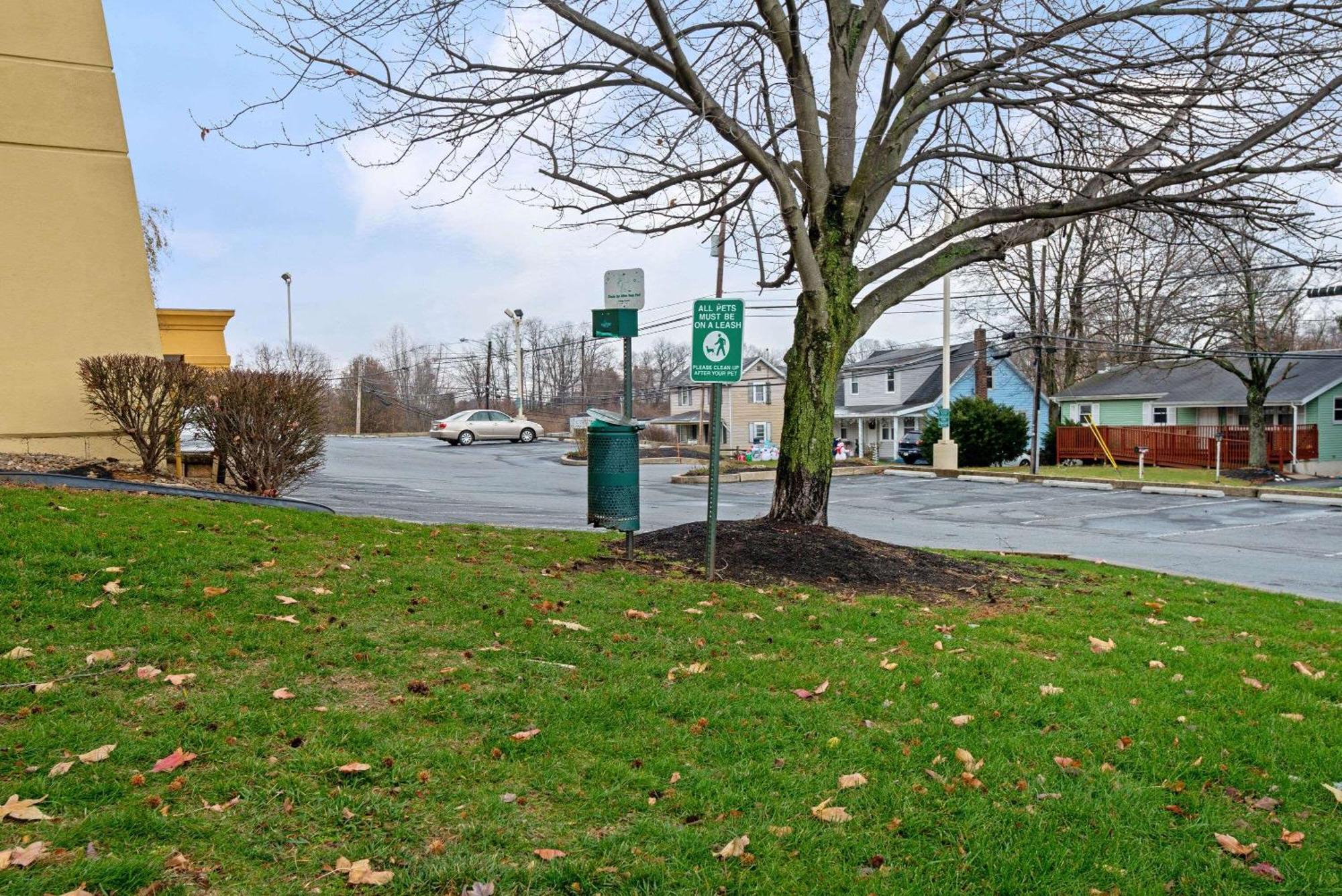 La Quinta By Wyndham Harrisburg Airport Hershey Exteriör bild