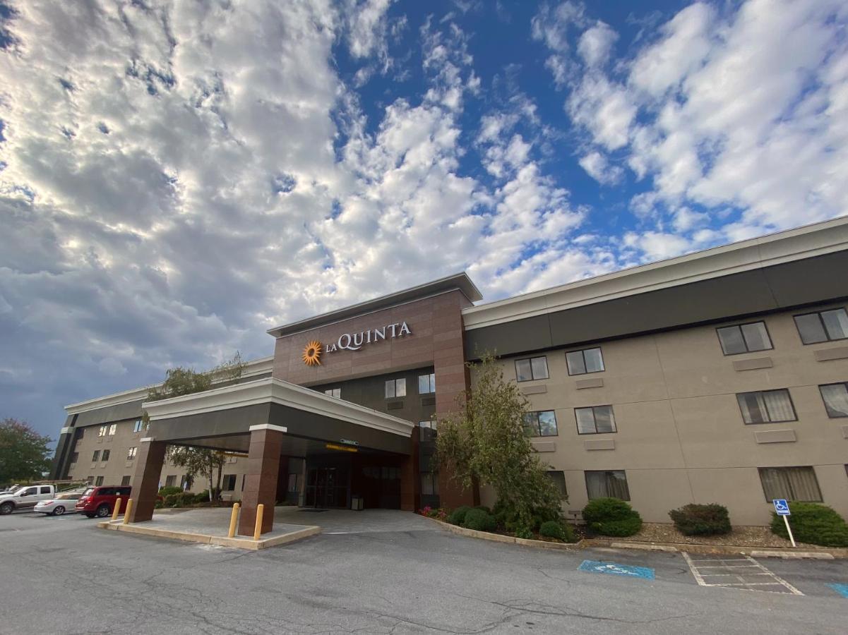 La Quinta By Wyndham Harrisburg Airport Hershey Exteriör bild