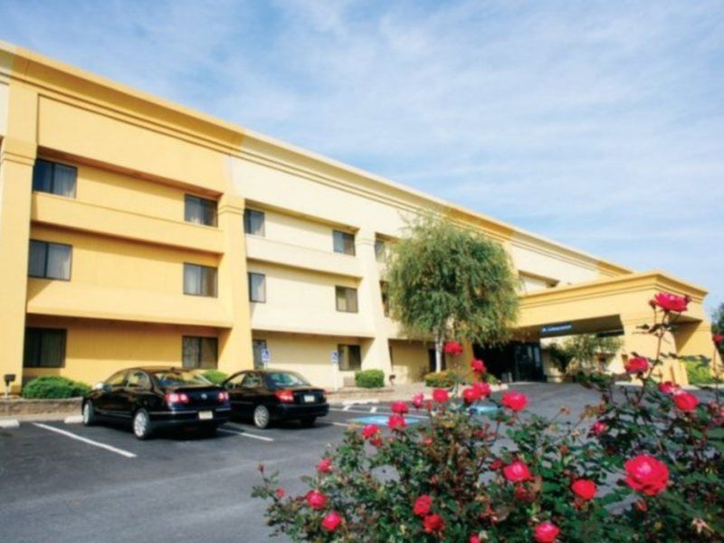 La Quinta By Wyndham Harrisburg Airport Hershey Exteriör bild